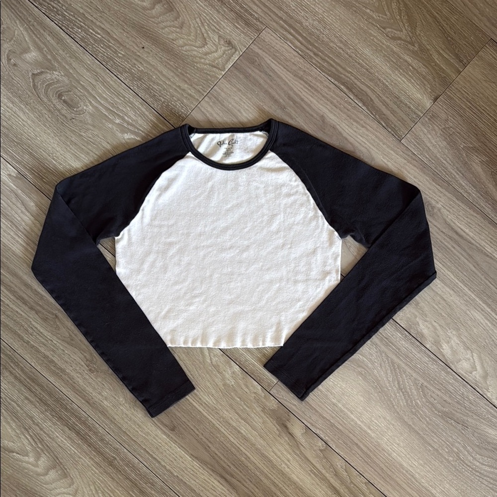 John Galt baseball sleeve crop shirt
